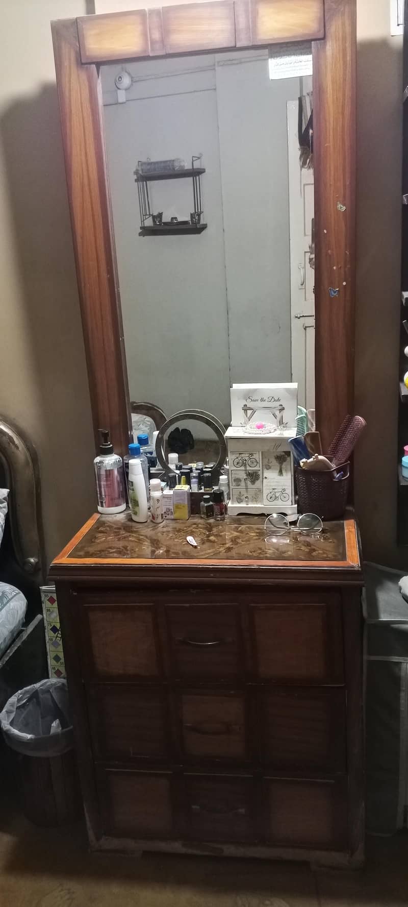 Dressing table 0