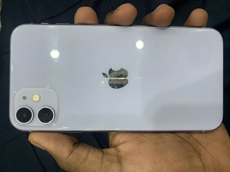 iPhone 11 64 GB 0