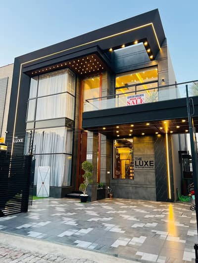 10 Marla Brand New Luxary Lock Option For Rent