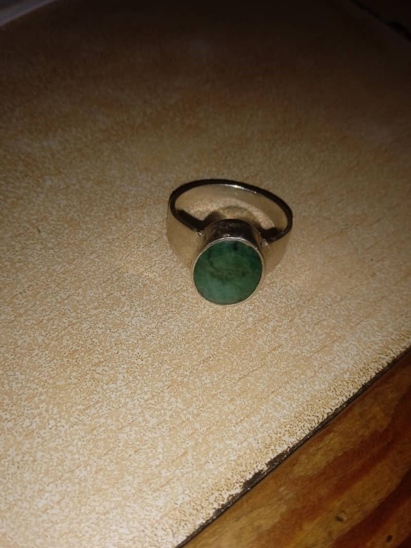 EmerLd Ring 1