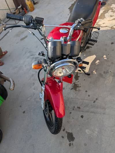 Yamaha YB 125Z-DX (2024 Model)