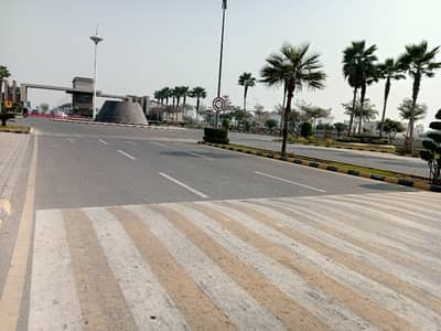 A Perfect Prime Location Residential Plot Awaits You In Royal Palm City Gujranwala