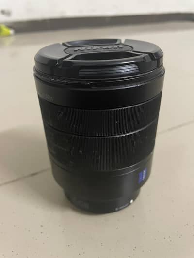 lens 24/70 mm f4