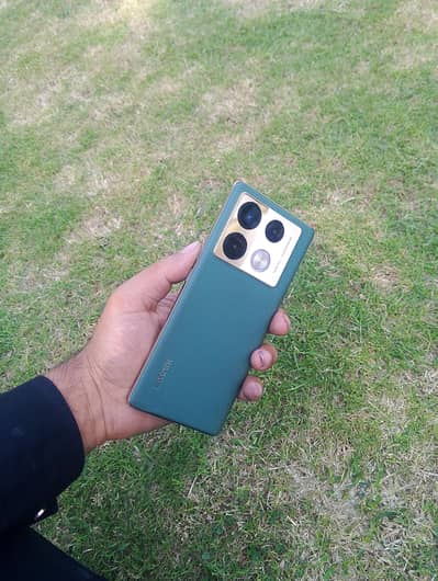 infinix note 40pro 12.256gb