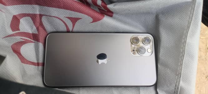 IPHONE 11 PRO