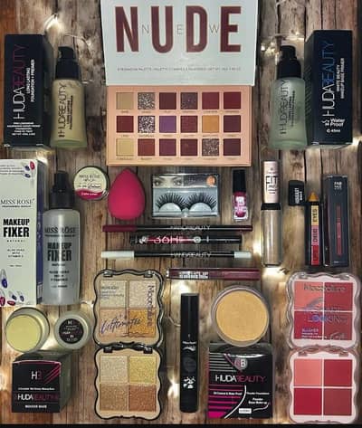 Makeup kits in all varieties in very reasonable price