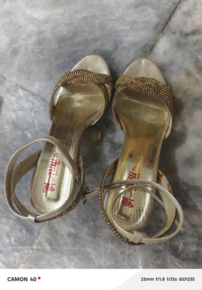 Ladies fancy heel 7 number