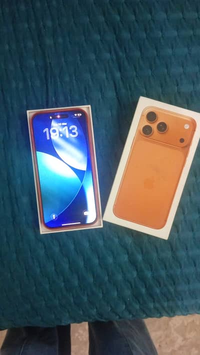 Apple iPhone 17 Pro Max in excellent condition just box open