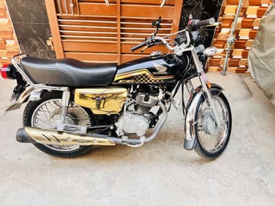 Honda 125 gold edition