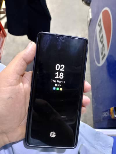 infinix zero 30 8/256 (exchange posibel)