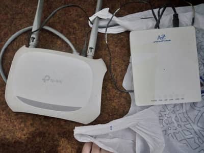 Tp link dual antenna router with fiber switch