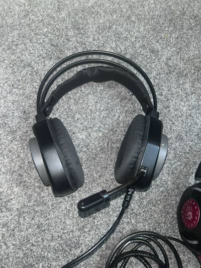 gaming and calling headphones available rgb