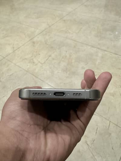 Apple iPhone 16 pro jv