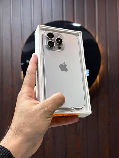 15 pro max 256 gb 94 battery Pta Approved