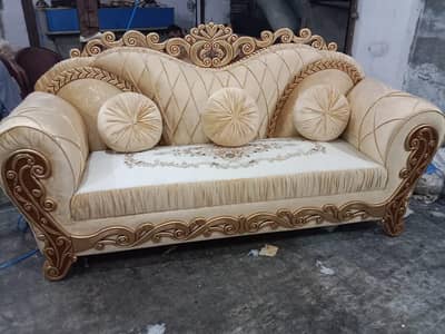 this sofa is a 6 seater