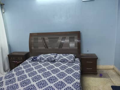 Queen size bed with mattress