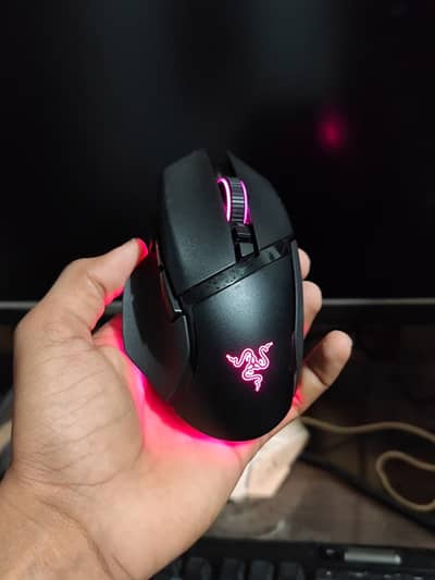 Razer basilik v3 pro 35k wireless gaming mouse