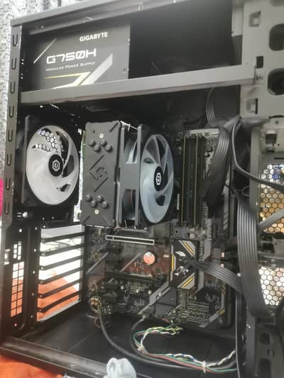 Core I7 8th Generation 8700 Asus Tuff B365 Gaming Plus 16gb ram Ddr 4