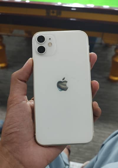 Iphone 11 | 128GB | 10/10 condition Lush | Original battery health 83%