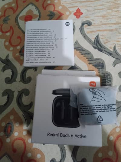 Redmi buds 6 active just 2 days used 10/10 condition dub pack