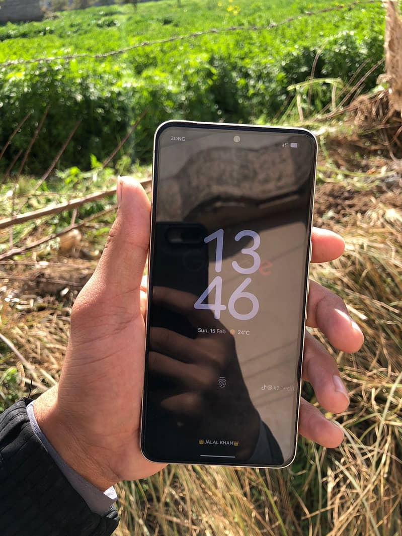 google pixel 8 pro 1