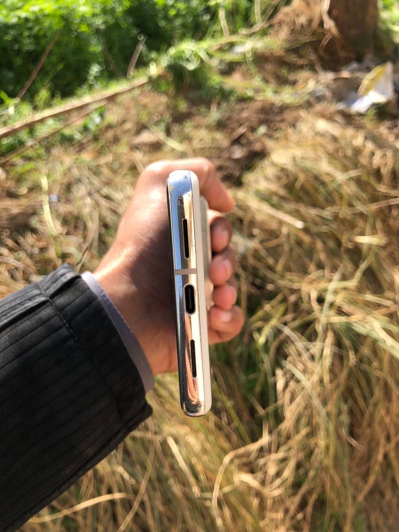 google pixel 8 pro 5