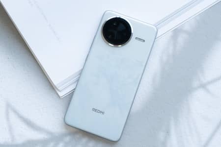 I am selling redmi k80 official  pta approved.