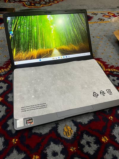 Mechrevo R14P AMD Ryzen 5 8GB/256GB M2 SSD