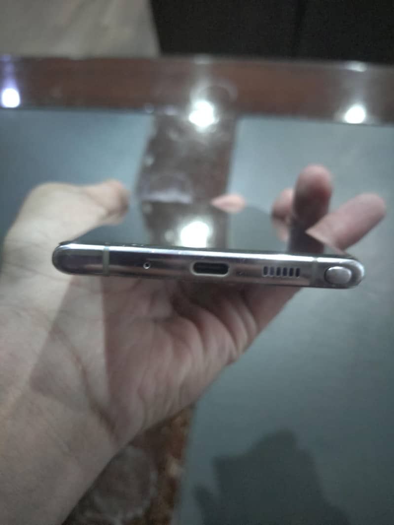 Note 10plus 12/256 7