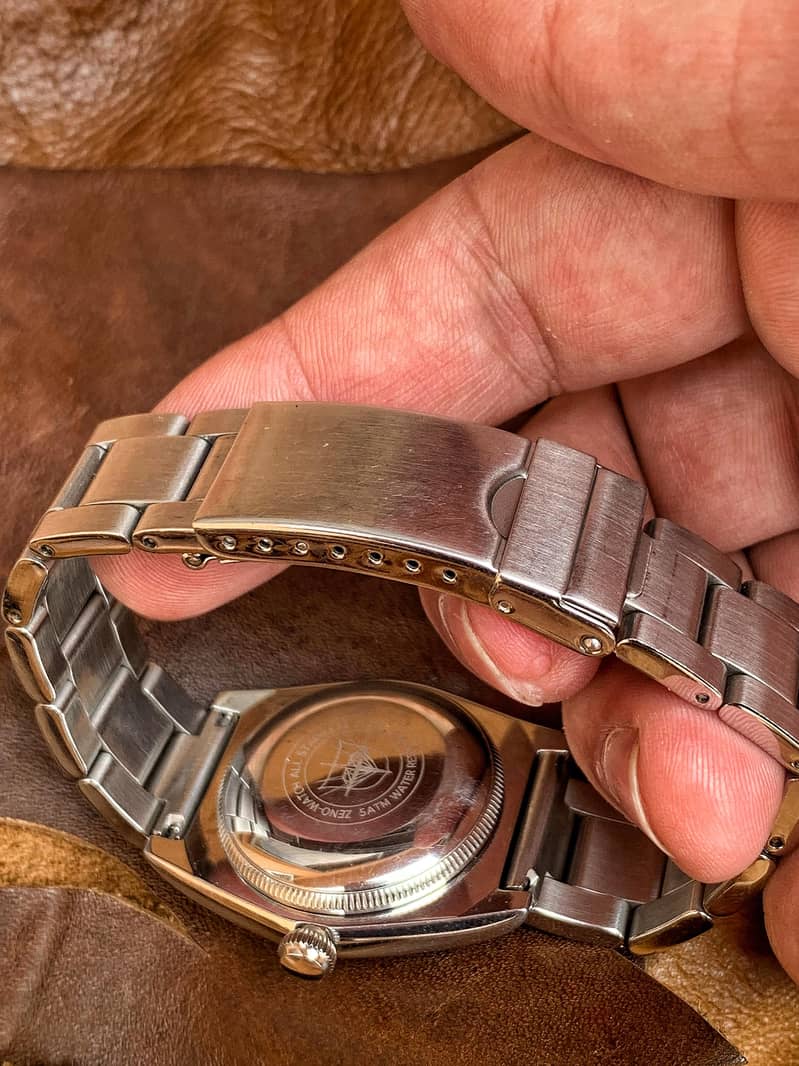 Bubble back Automatic Zeno watch 3