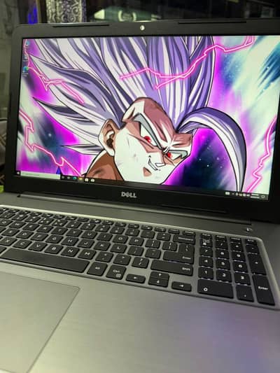 Dell Inspiron 5767 Intel core i7-7500U (4 gb dedicated GPU)