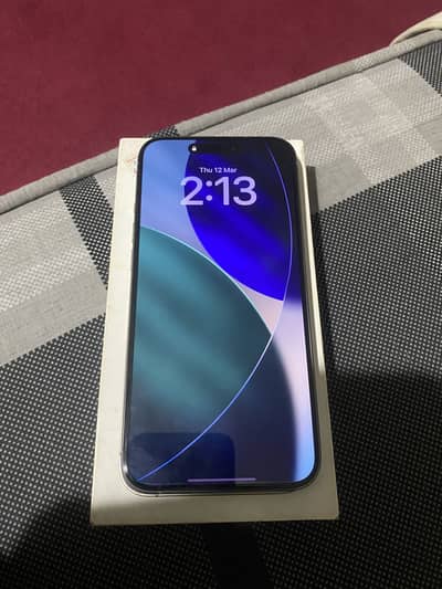 15 Pro max 256 GB Jv Natural Titanium