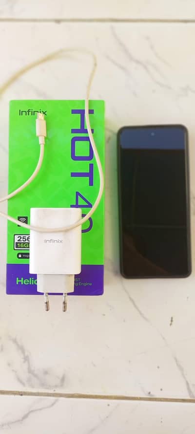 Infinix Hot 40 | 16/256GB | Gold Edition | 9.5/10 Condition