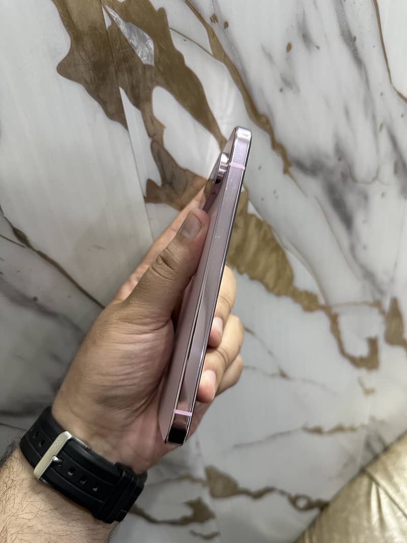 Google Pixel 9 pro 4