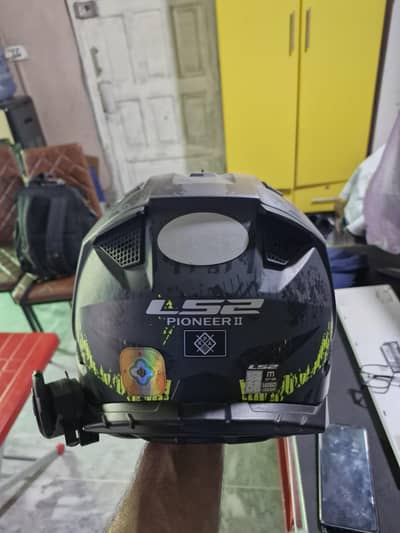 LS2 MX702 Pioneer 2 10/10 Size Medium ECE 22 06