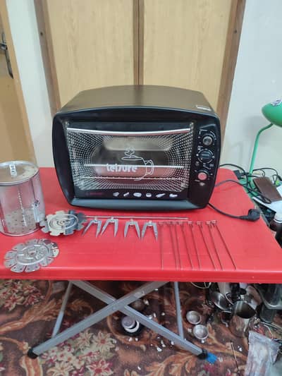 jackpot Leisure Electric Convection Roaster Oven with Accessories