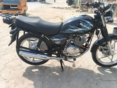 Suzuki Gs 150   whstsap. 03175716801
