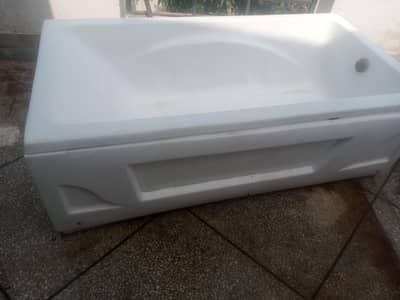 Bath Tub with Stand