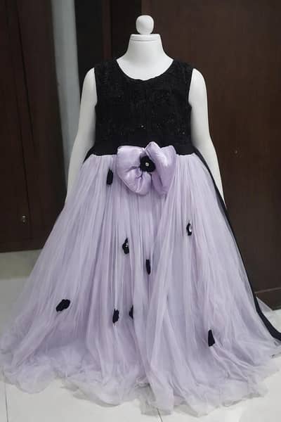 Ready to wear suit avaiilabale