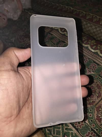 Aquos r6 دونوں پاؤچ فری جس کو چاہیے مجھ سے فری میں لے سکتا ہے