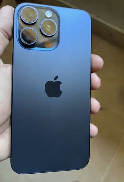 15 pro max Blue titanium