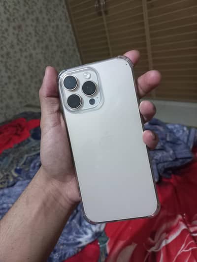 iphone 16 pro Max Desert Titanium