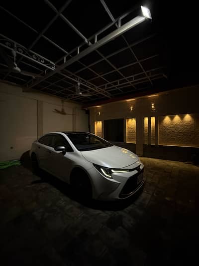 Toyota corolla hybrid