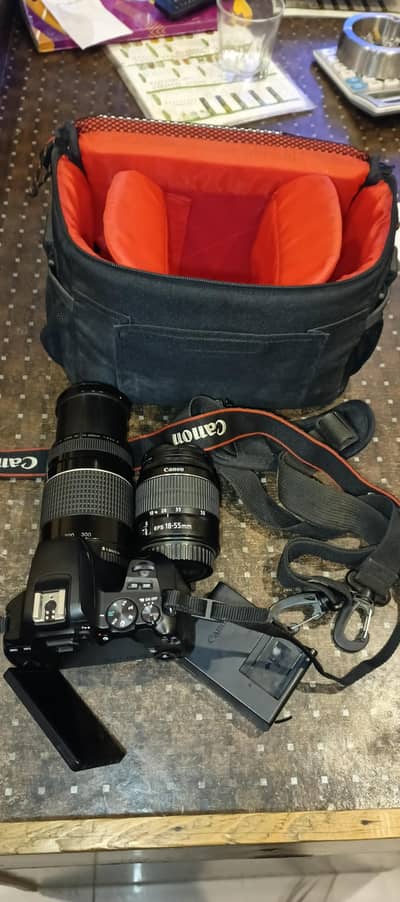 camera canon 250D model