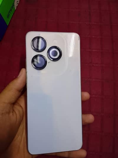 Infinix smart 8 4+4/64 condition 10/10 with box