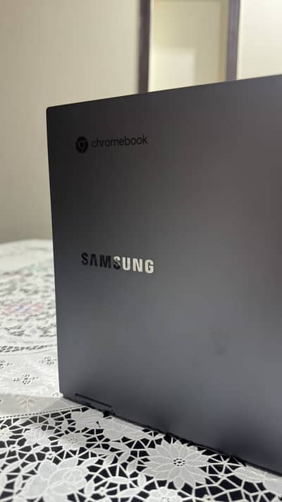 Samsung chrome book box & charger urgent sale