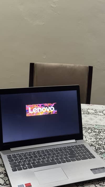 LENOVO IDEAPAD 330  WORKSTATION
