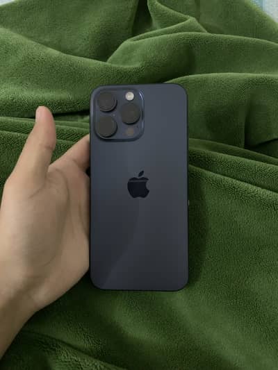 Iphone 15 pro max 256gb Non-pta Icloud Locked