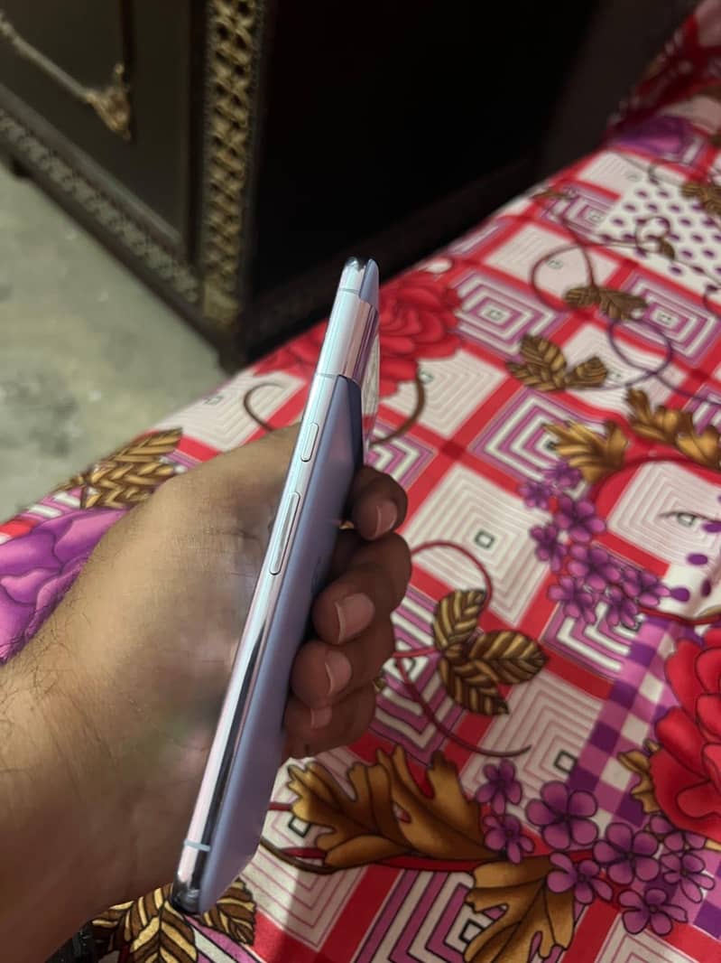 Google Pixel 8 pro 5