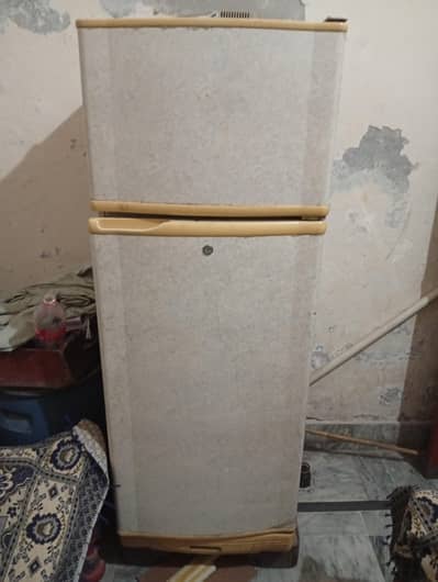 dawlance fridge freezers